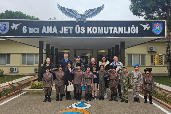 ÖĞRENCİLERDEN MÜMTAZ ŞAHSİYETLER PROJESİ ZİYARETLERİ