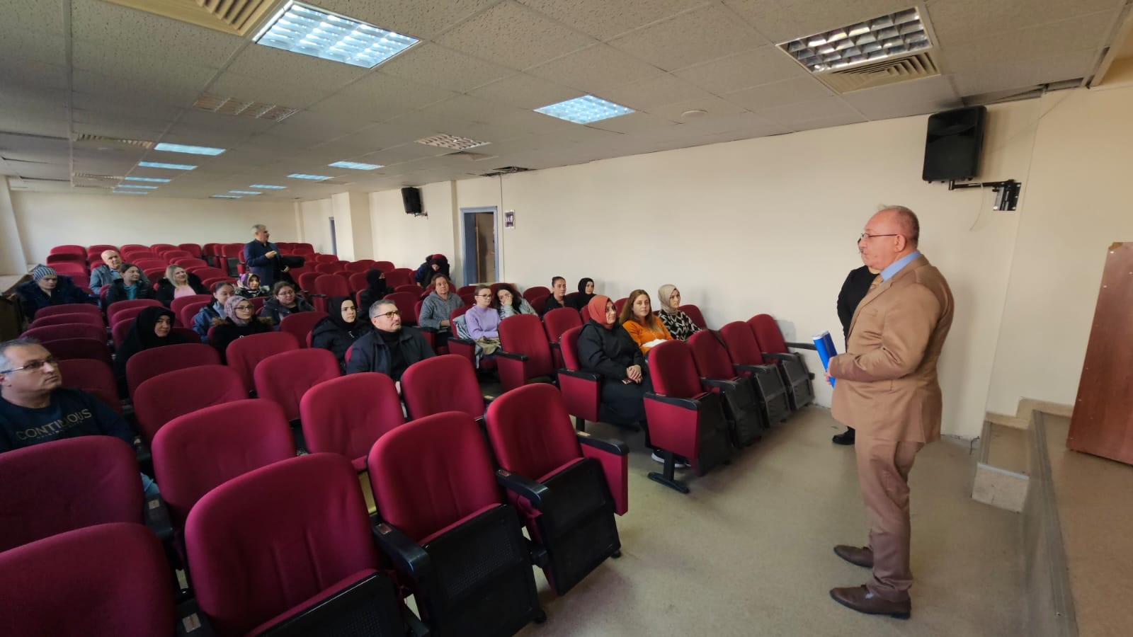 MAARİF MODELİ EBEVEYN OKULU BANDIRMA’DA BAŞLADI Bandırma Halk Eğitimi Merkezi Müdürlüğü tarafından planlanan Maarif Modeli Ebeveyn