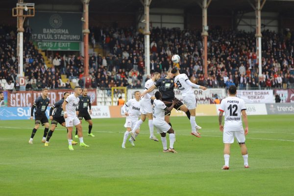 ELİMİZDEKİ 3 PUANI KAÇIRDIK ( 2-2 )