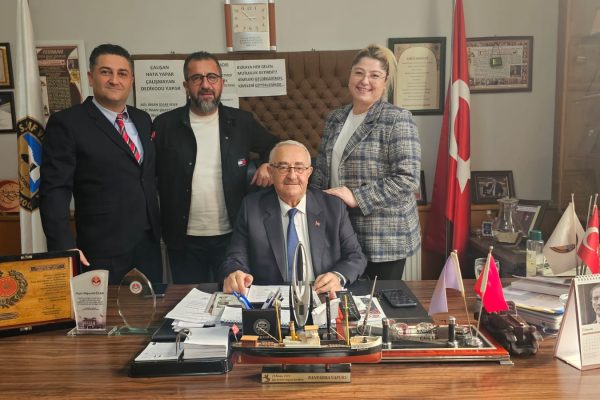 TECRÜBELİ BAŞKAN GÖREVİ BIRAKTI