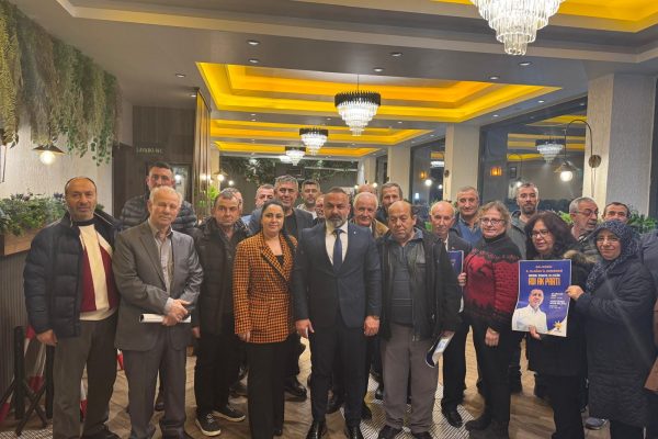 ÖZDEMİR MAHALLE BAŞKANLARINI AĞIRLADI