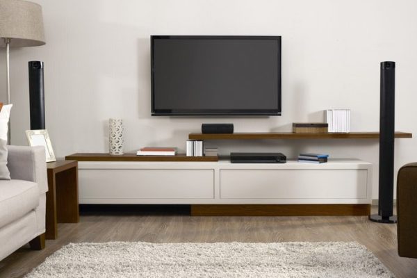 OTURMA ALANLARINA İŞLEVSELLİK VE ESTETİK KAZANDIRAN PARÇALAR: TV ÜNİTESİ MODELLERİ