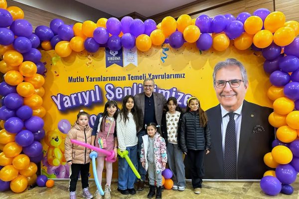 Bandırma Belediyesinden çocuklara coşku dolu yarıyıl hediyesi