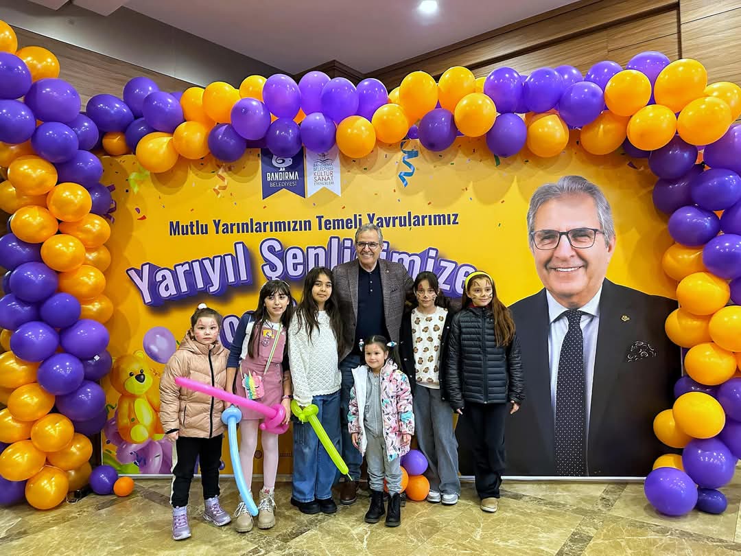 Bandırma Belediyesi, yarıyıl tatiline giren çocuklara unutulmaz bir gün yaşattı.