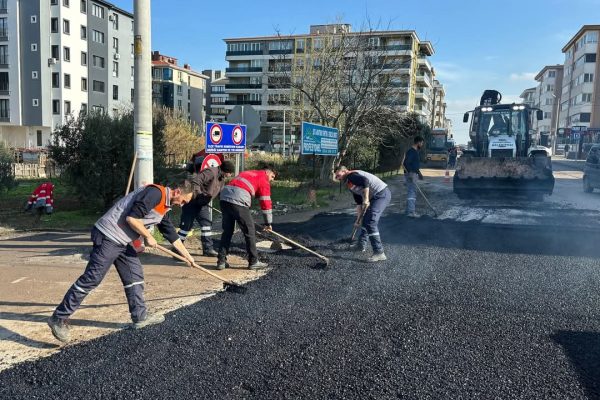 Bandırma Belediyesi çalışmalarına hız kesmeden devam ediyor