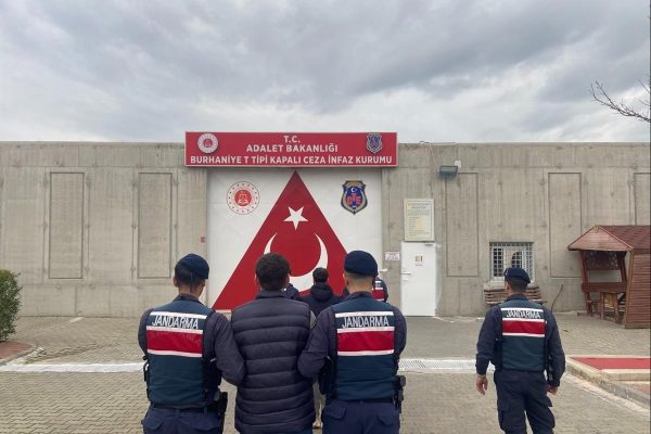 6 GÜNDE 45 GÖÇMEN, 2 ORGANİZATÖR YAKALANDI