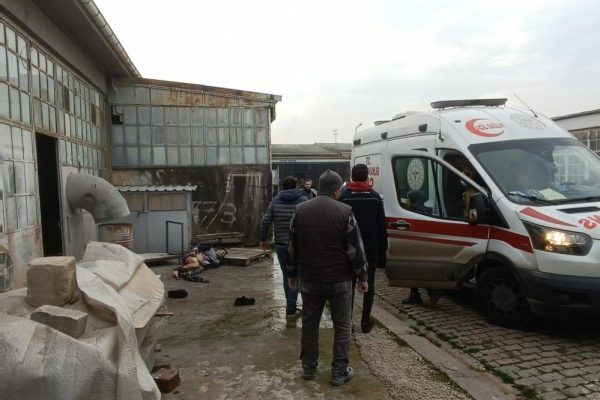Sanayi Sitesinde sobaya tiner döken şahıs yaralandı