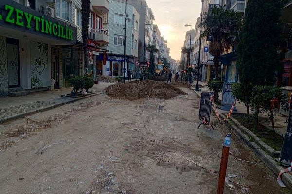 Erdek’te doğalgaz borusu patladı, vatandaşlar korku dolu anlar yaşadı