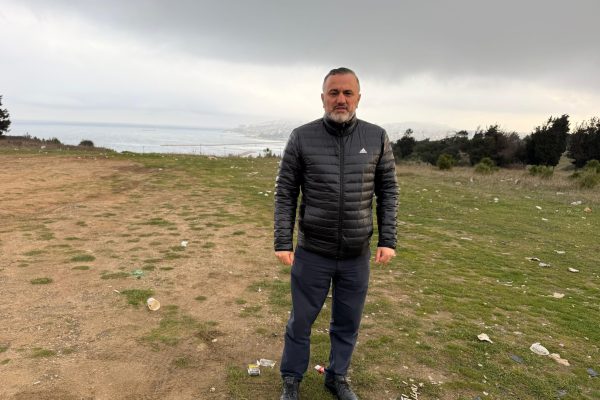 DOĞAN: TİYATRO OYNANIYOR