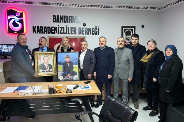 AK Parti İlçe Teşkilatından Bandırma Karadenizliler Derneğine ziyaret
