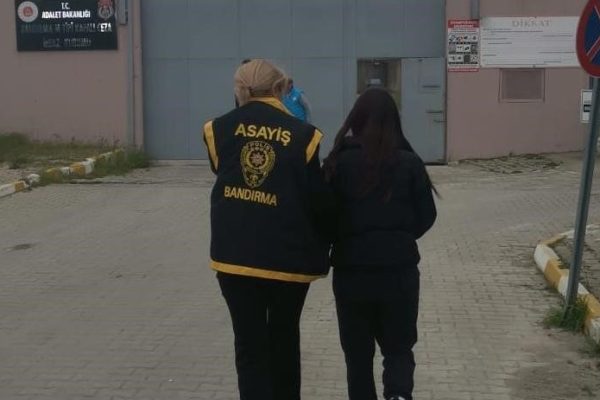 Bandırma’da 23 yıl 9 ay hapis cezası bulunan şahıs yakalandı