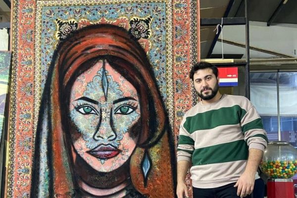 Bandırma’da sprey boya ile eski halılar sanata dönüşüyor