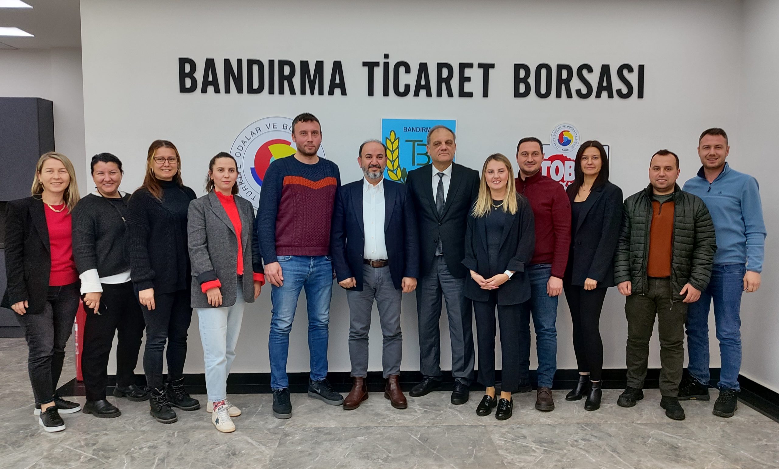 Ticaret Borsası,  Meclis Toplantı Salonunda üyelerine “İşletmelerde Verimlilik” adlı bilgilendirme