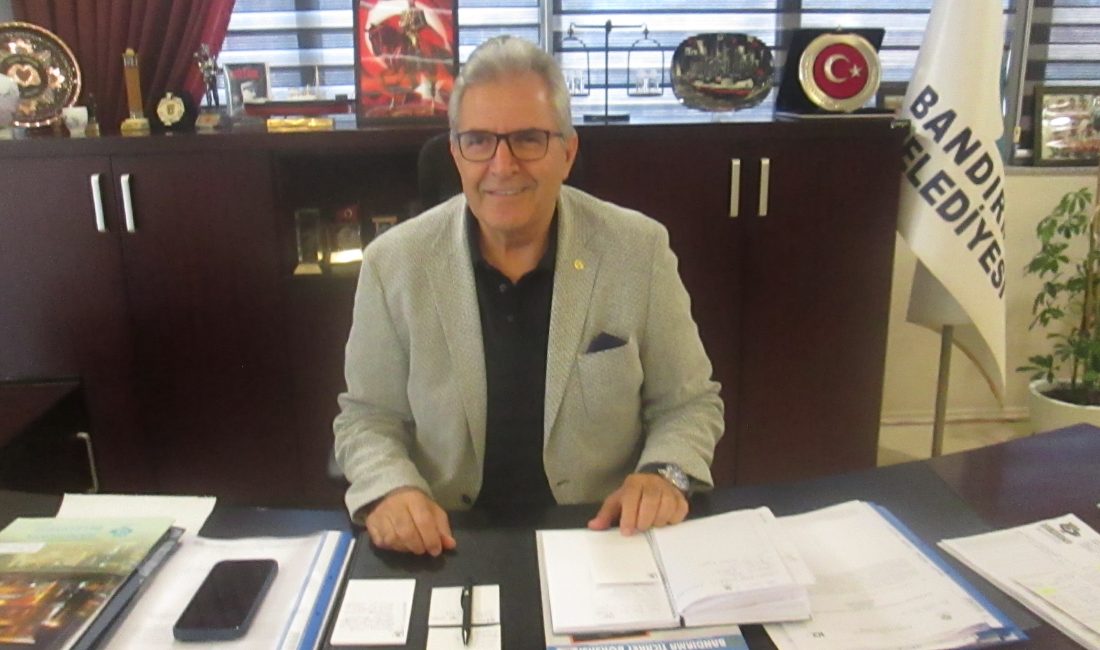 Bandırma Belediye Başkanı Dursun Mirza 6 Şubat depremlerinin yıldönümünde taziye