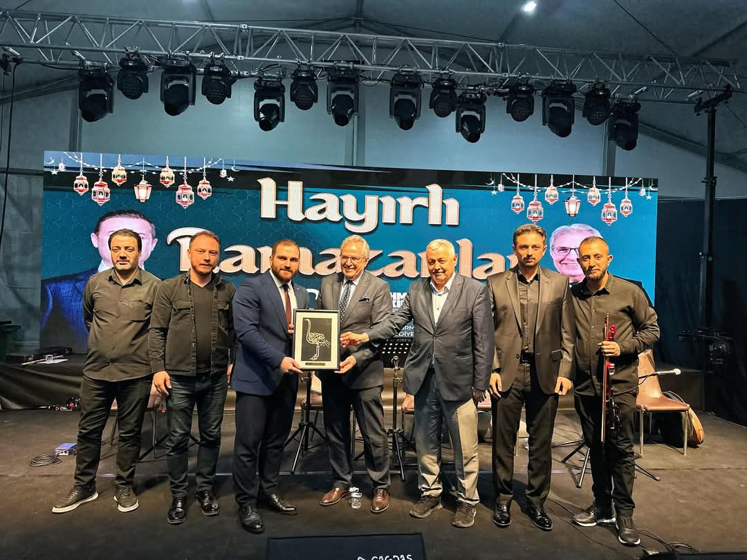 Kadir Gecesi maneviyatı hep birlikte yaşandı