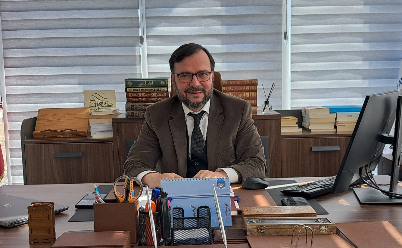 Bandırma Onyedi Eylül Üniversitesi İlahiyat Fakültesi Dekanı Prof. Dr. Abdullah