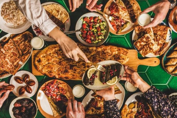 Ramazan Bayramı’nda sağlıklı beslenme önerileri