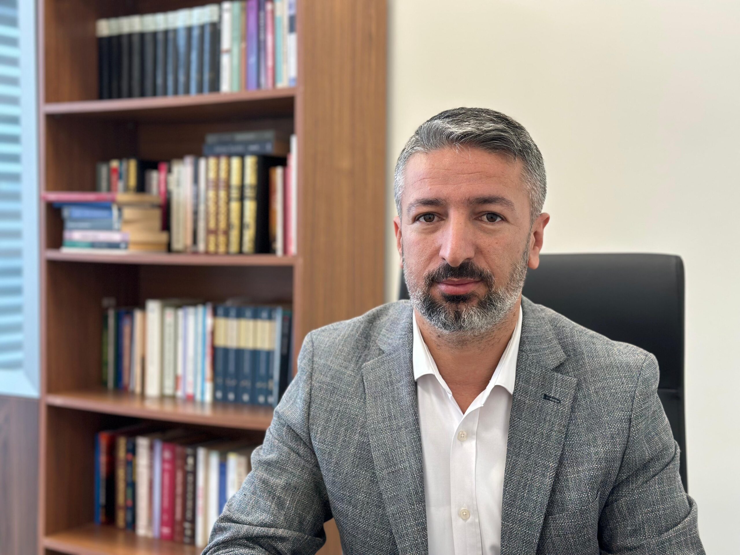 Onyedi Eylül Üniversitesi İlahiyat Fakültesi Dekan Yardımcısı Doç Dr. Fatih