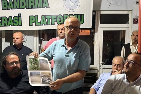 Tepkiler geri adım attırdı