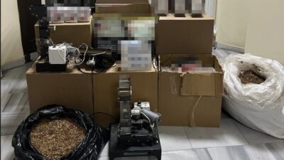 Balıkesir’in Susurluk ilçesinde gerçekleştirilen operasyonda çok sayıda kaçak tütün ürünü
