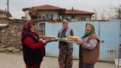 Balıkesir’in Sındırgı ilçesine bağlı Cüneyt Kırsal Mahallesi’nde Ramazan ayında evlerde