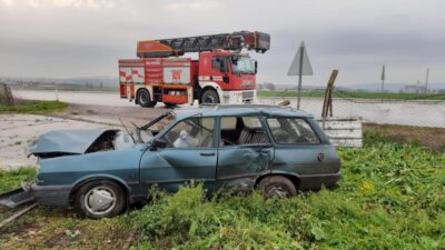 Gönen-Bandırma karayolunda meydana gelen trafik kazasında 1 kişi yaralandı. Edinilen