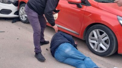 Bandırma ilçesinde eski milletvekilinin çarptığı motosikletin sürücüsü hayatını kaybetti. Edinilen