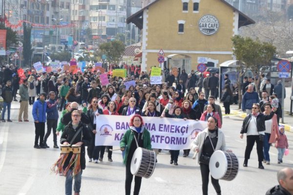 Bandırma’da 8 Mart coşkusu