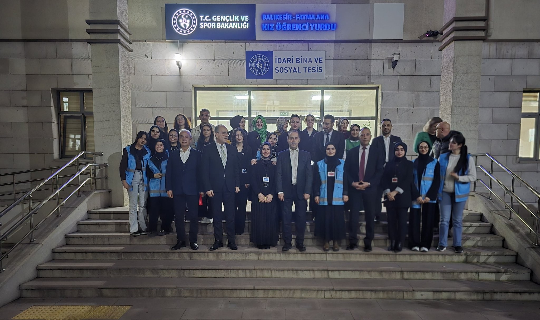Bandırma Kaymakamı Engin Aksakal, Gençlik ve Spor Bakanlığı Fatma Ana