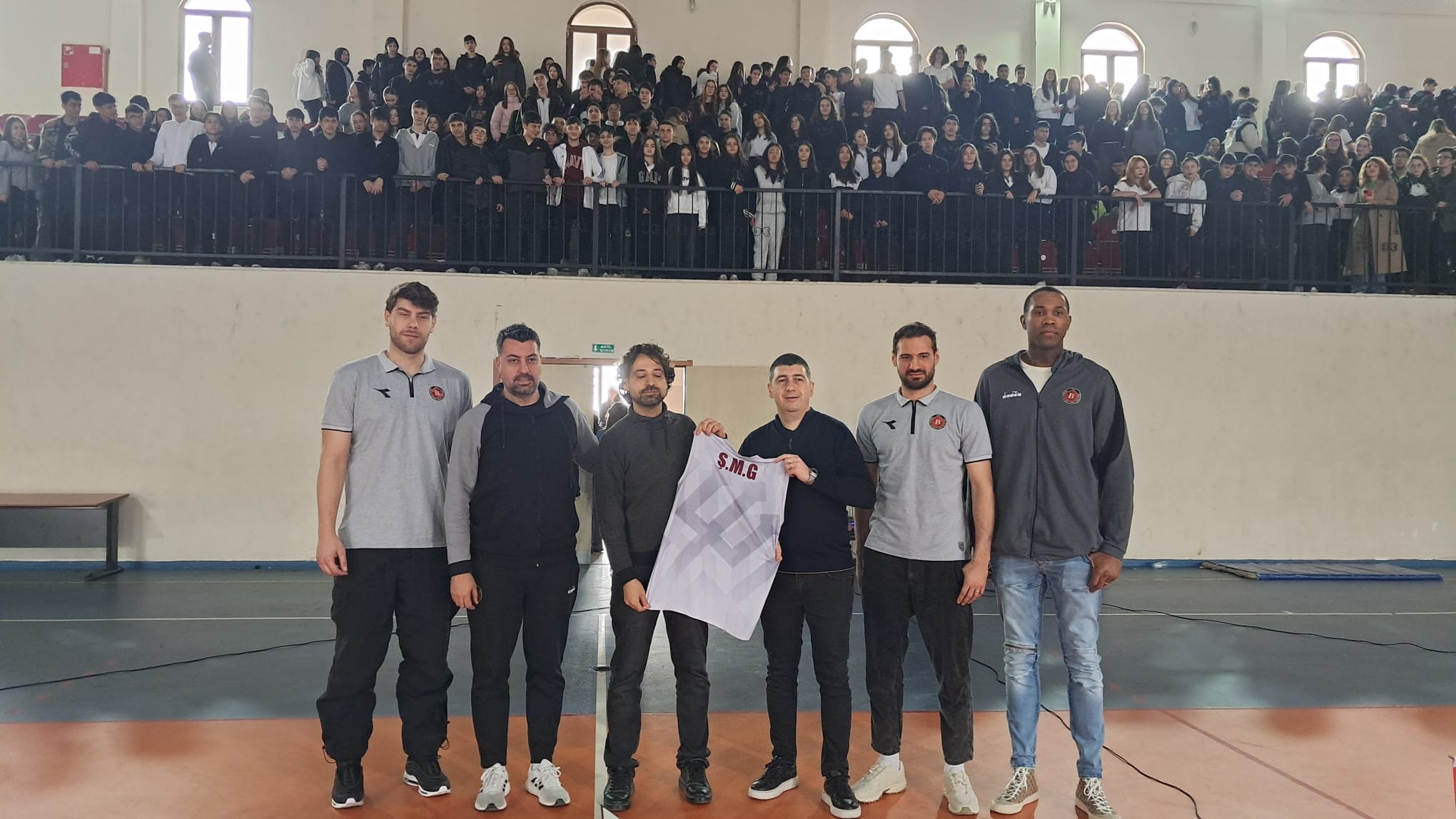   Bordo BK okul ziyaretleri çerçevesinde ŞMG Lisesine konuk oldu.