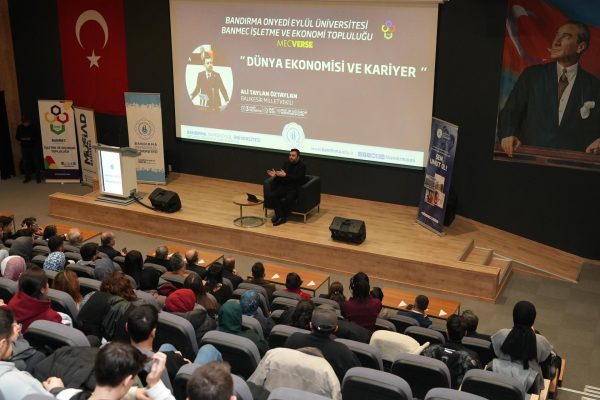 Ali Taylan Öztaylan Banü’de öğrencilerle buluştu