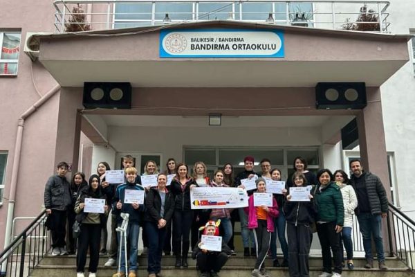 Bandırma Ortaokulu proje ortağı olmayı başardı