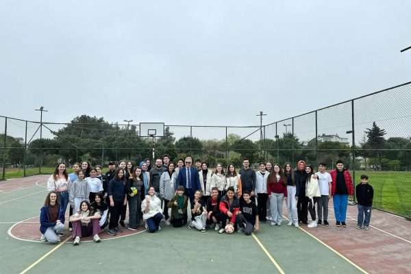 Dursun Mirza gençlerle buluştu