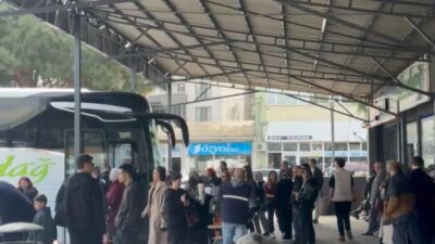 Gönen ilçesinde Ramazan Bayramı tatilinin sona ermesiyle birlikte otogarda dönüş