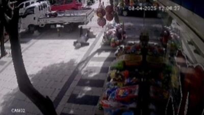 Günaydın Mahallesi İstiklal Caddesi’nde kaldırıma yerleştirilen dekoratif bordür taşı, vatandaşların