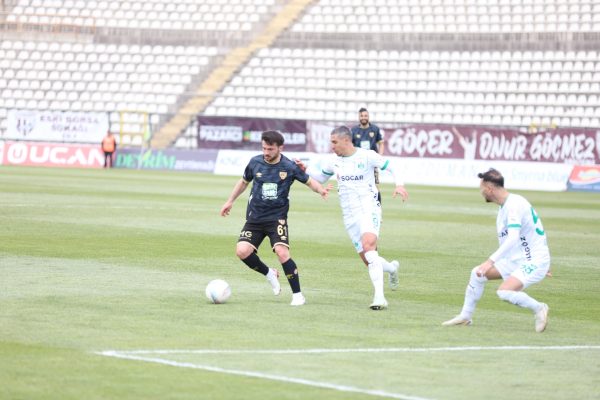 Fırsatları tepmekte üstümüze yok! (1-1)