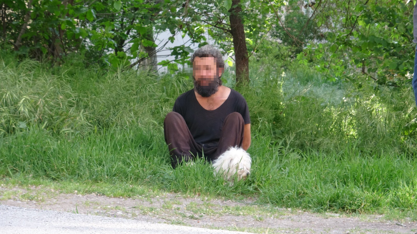 Balıkesir’de haftalardır görülmeyen yaşlı kadın için eve giden polis ekipleri