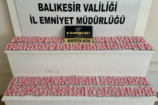 Balıkesir’de bin 666 sentetik hap ele geçirildi
