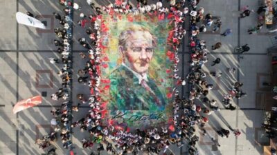 Bandırma Belediyesi, sanatla dolu anlamlı bir etkinliğe daha ev sahipliği