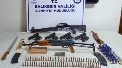 Bandırma’da gerçekleştirilen operasyonda kalaşnikof tüfek ele geçirildi. Operasyonla ilgili 1