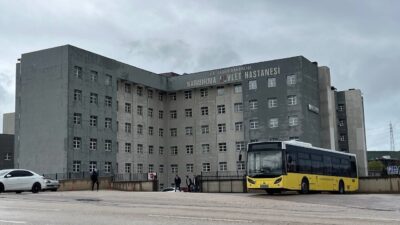 Bandırma’da teşhiste ihmal iddiasıyla 16 yaşındaki genç testisini kaybetti Bandırma’da  16 yaşındaki bir genç, acil serviste yaşanan ihmaller nedeniyle