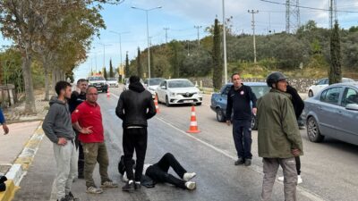 Balıkesir’in Erdek ilçesinde traktörden dökülen yağ nedeniyle meydana gelen motosiklet