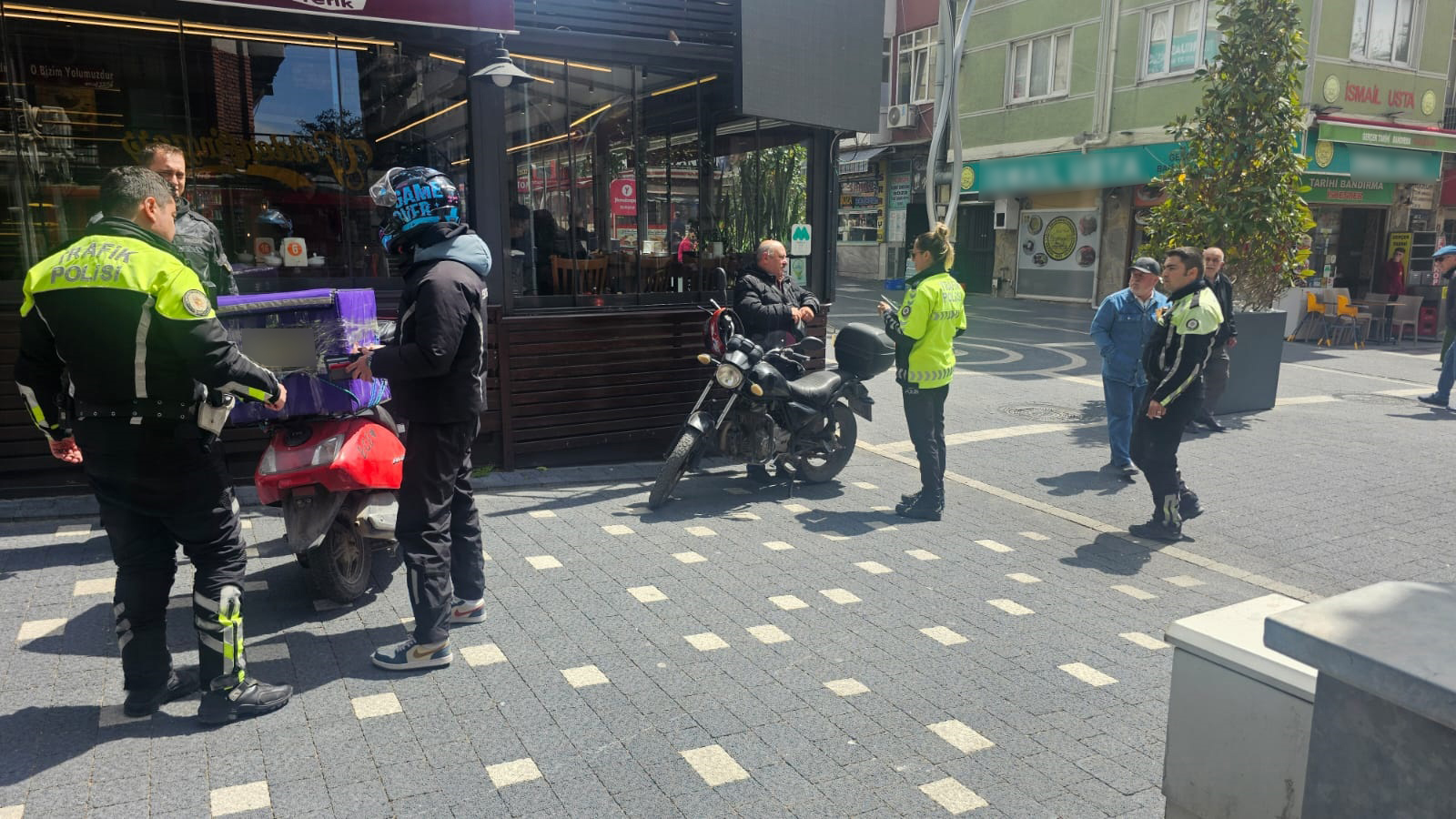 Sevgi Yoluna motor girmesin diye polis nöbette