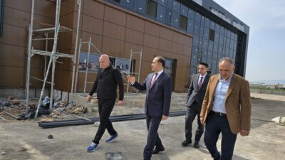 Gençlik ve Spor Bakanlığı tarafından Bandırma’da yapımı devam eden Bandırma