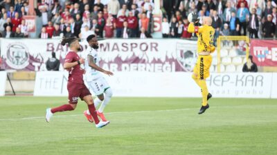 HAKEMLER: Batuhan Kolak **, Seyfettin Ünal **, Faruk Yağlı **