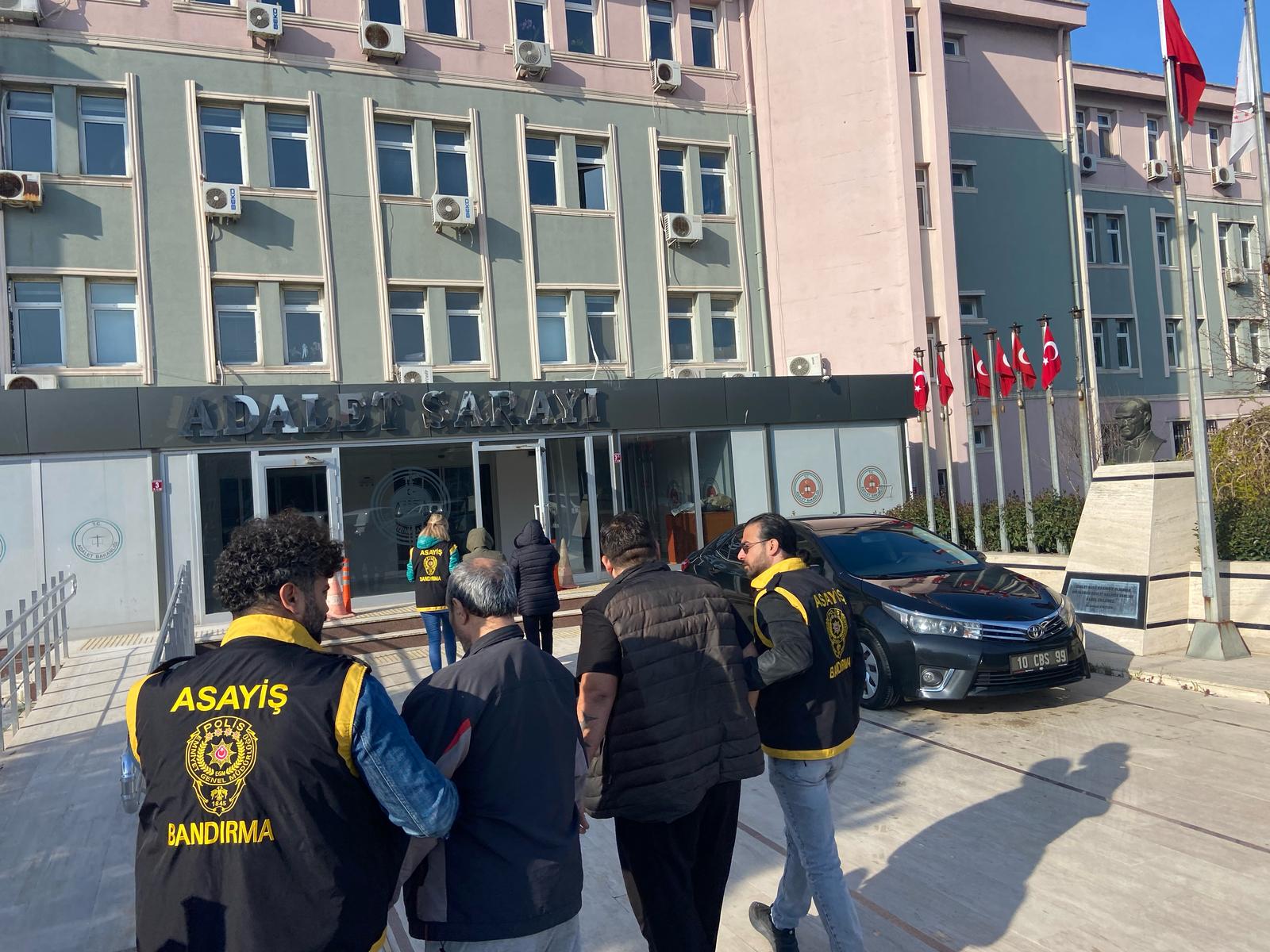 Bandırma’da fuhuş operasyonu : 2 kişi tutuklandı