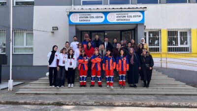 911 Arama Kurtarma Derneği AFAD Eğitmenleri tarafından  Bandırma Atatürk Özel