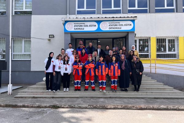 911 okul farkındalık eğitimlerine devam ediyor