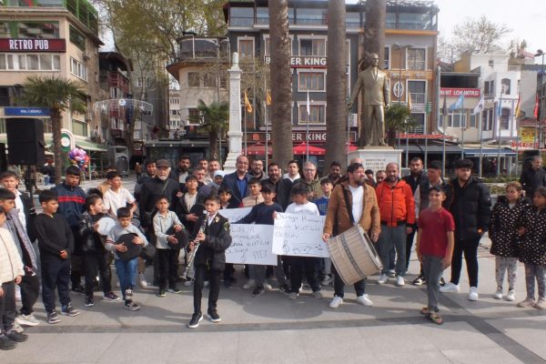 Dünya Romanlar Günü Bandırma’da kutlandı