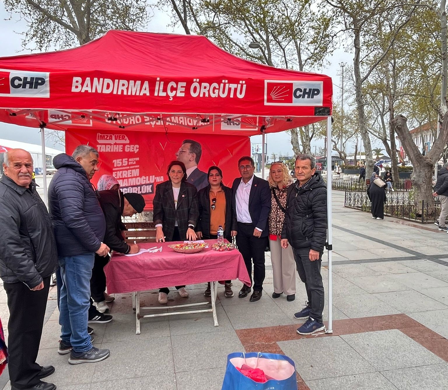 Atak: aday yanımızda sandık önümüzde olsun